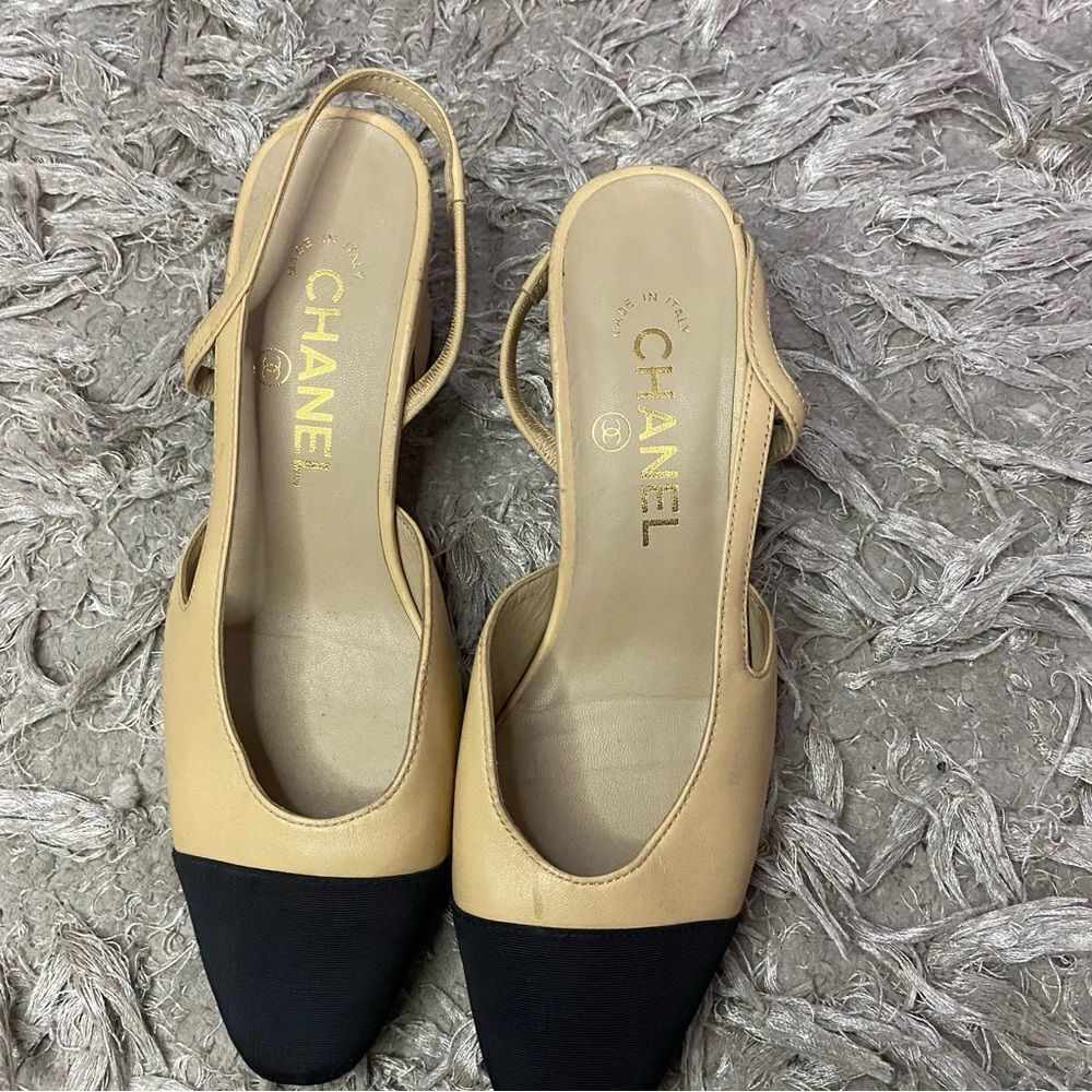 CHANEL Classic Slingback - Black Gold Leather Heels - 37‎